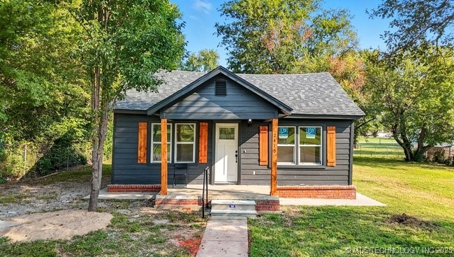 2415 E 29th Street North