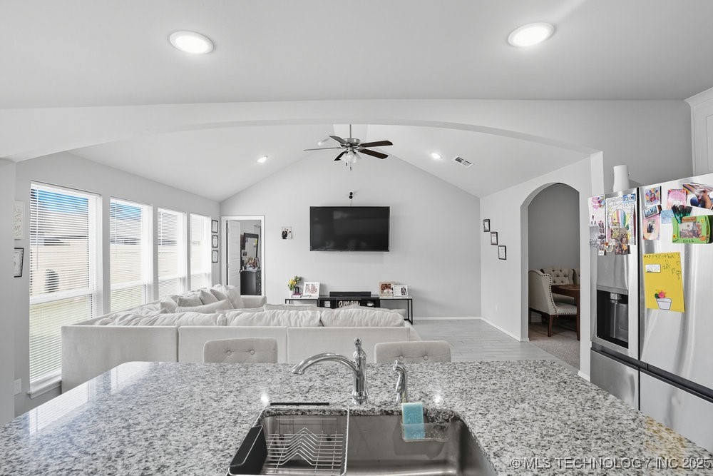 1917 E Van Buren Street