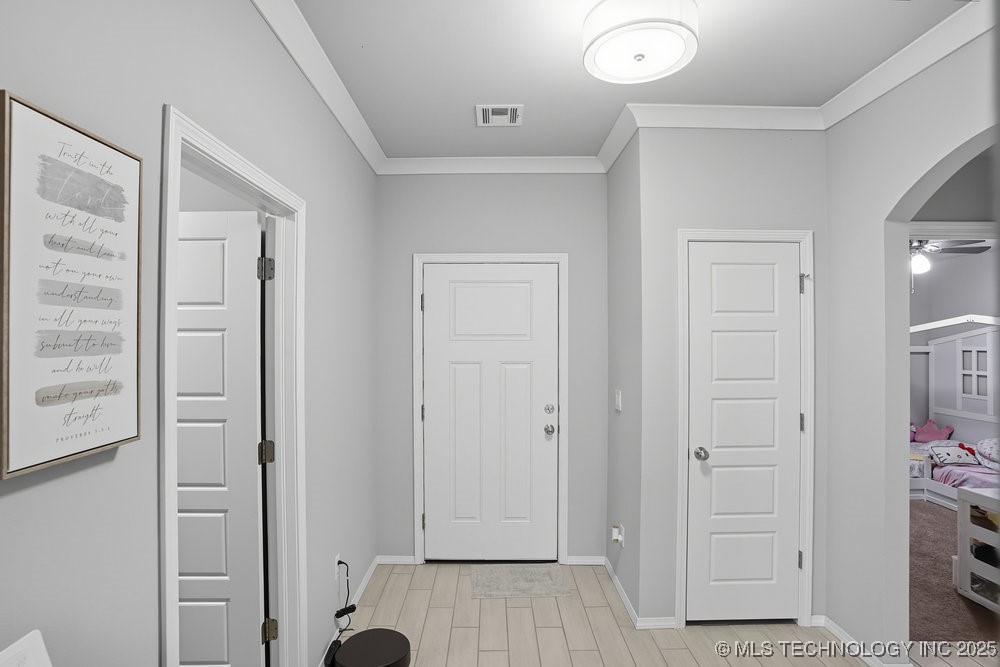 1917 E Van Buren Street