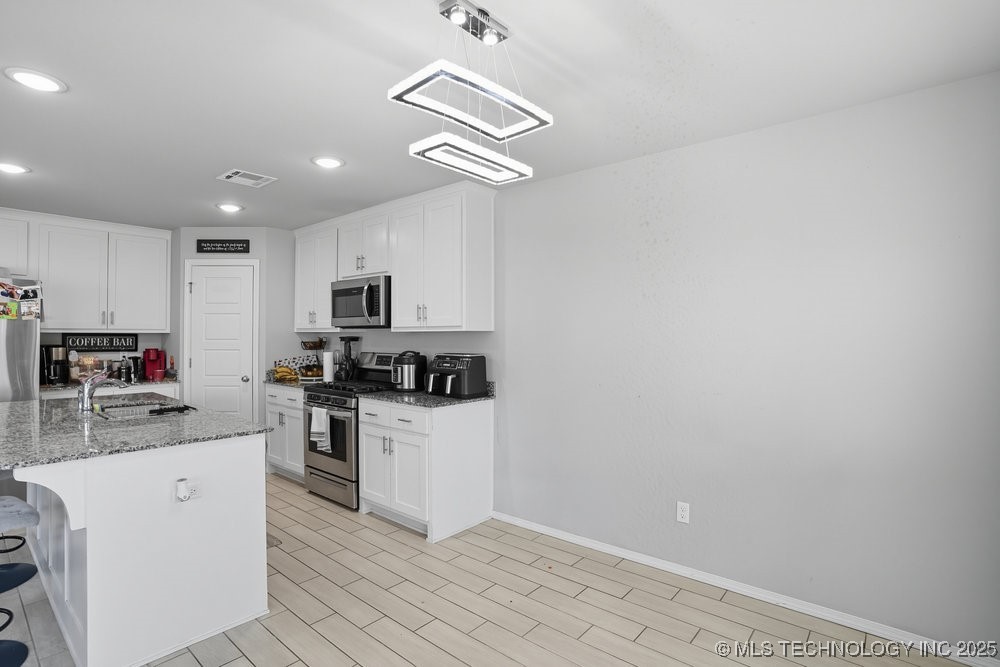 1917 E Van Buren Street