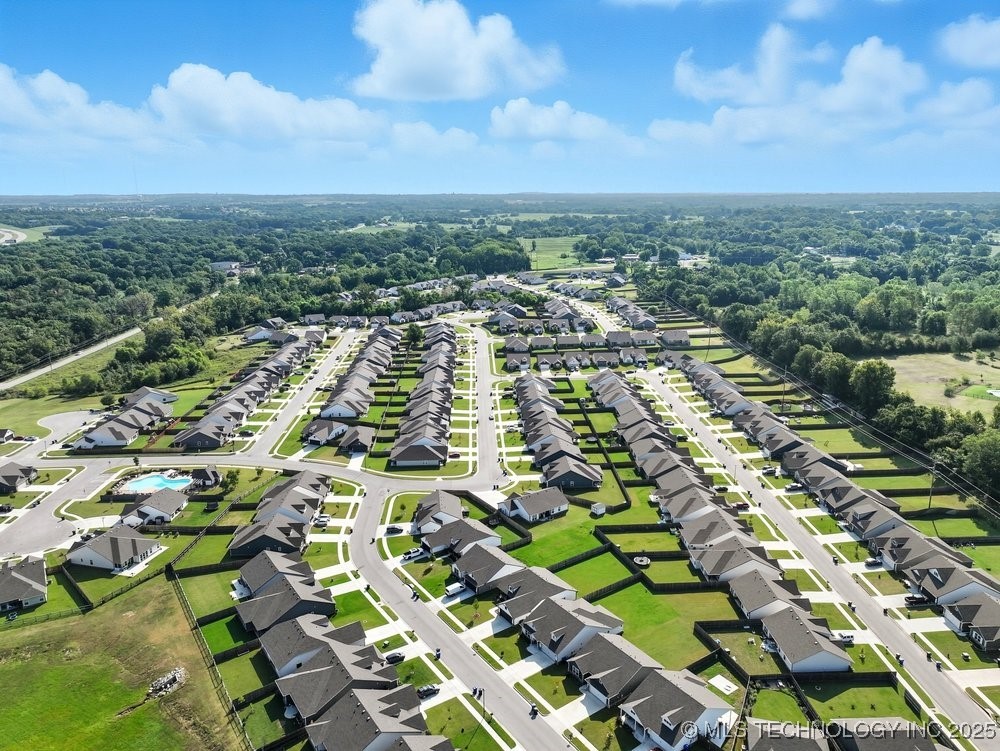 1917 E Van Buren Street