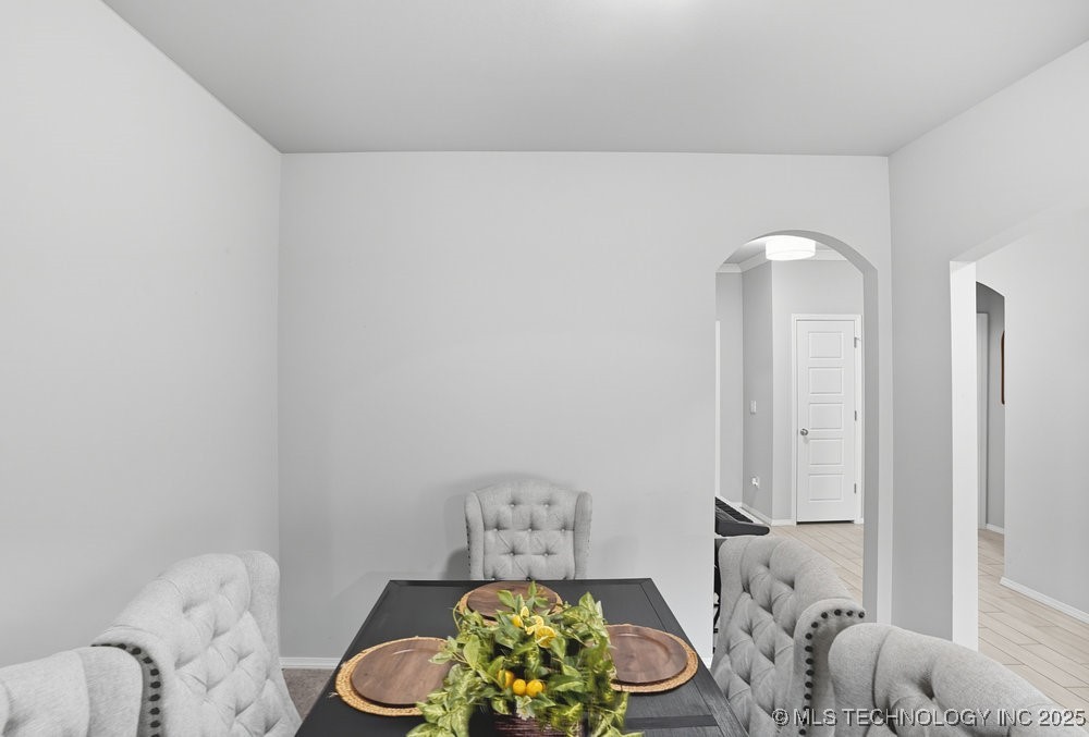 1917 E Van Buren Street