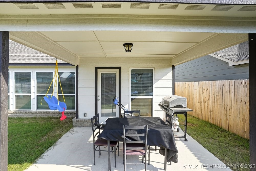 1917 E Van Buren Street