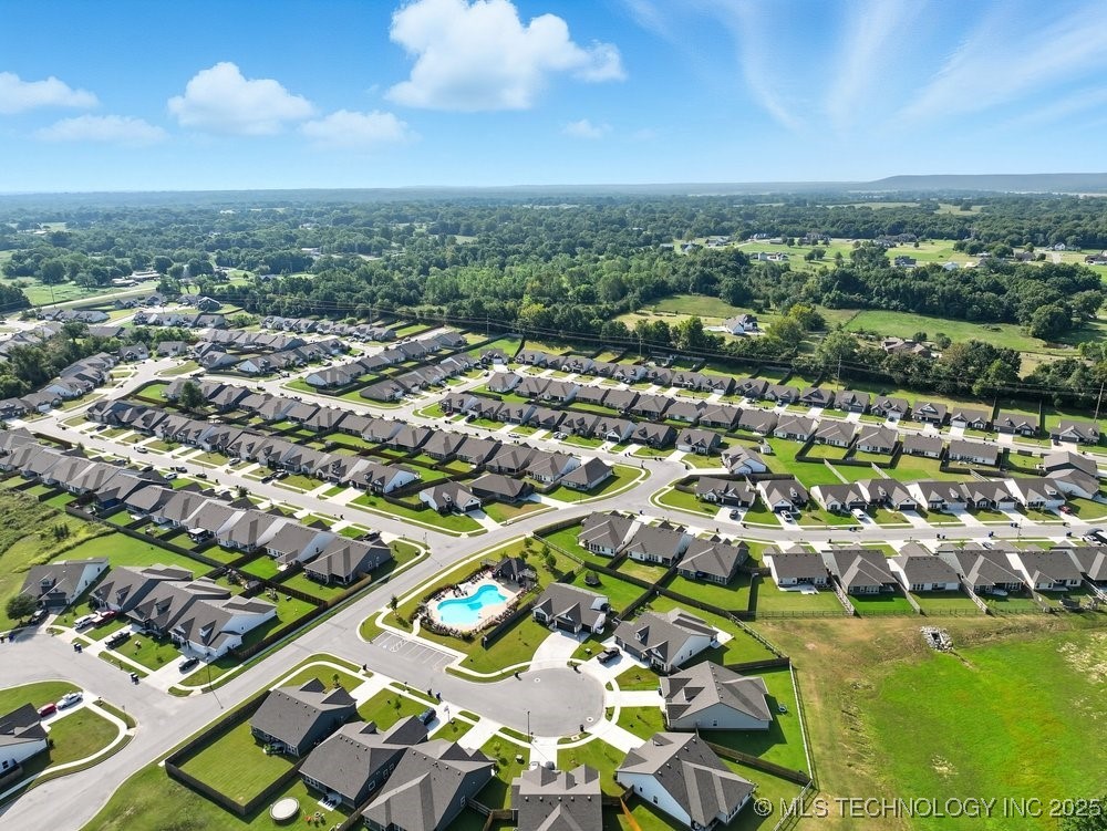 1917 E Van Buren Street