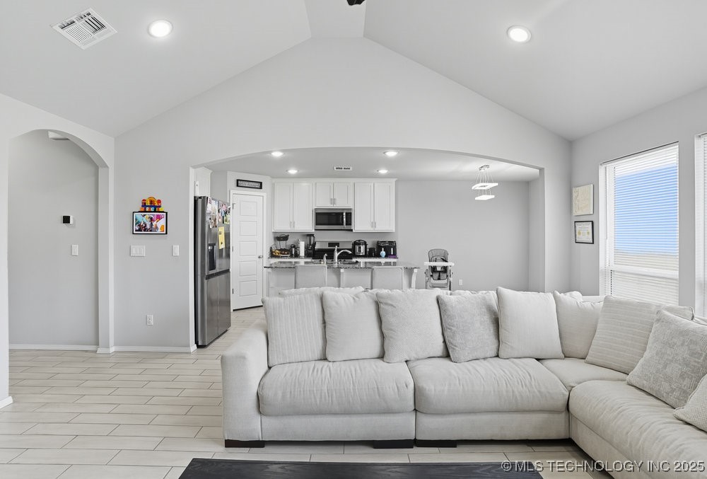 1917 E Van Buren Street