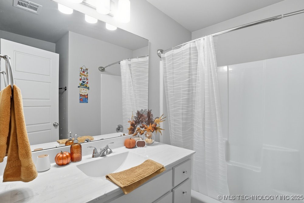 1917 E Van Buren Street