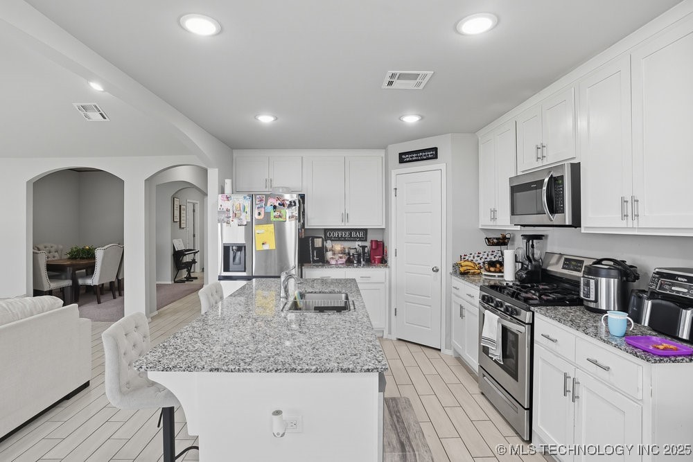 1917 E Van Buren Street