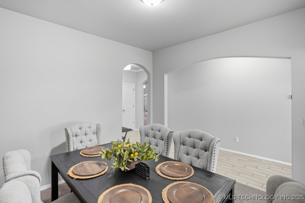 1917 E Van Buren Street