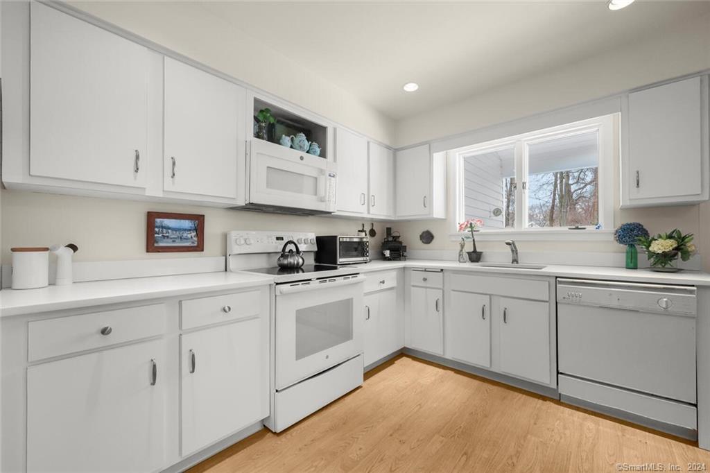82 Salt Meadow Road 82