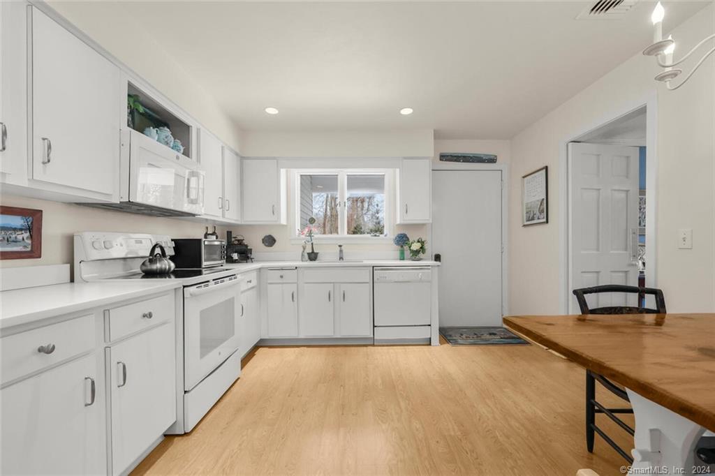 82 Salt Meadow Road 82