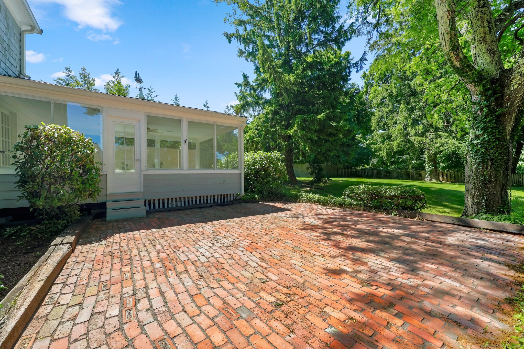 127 South Gate Lane