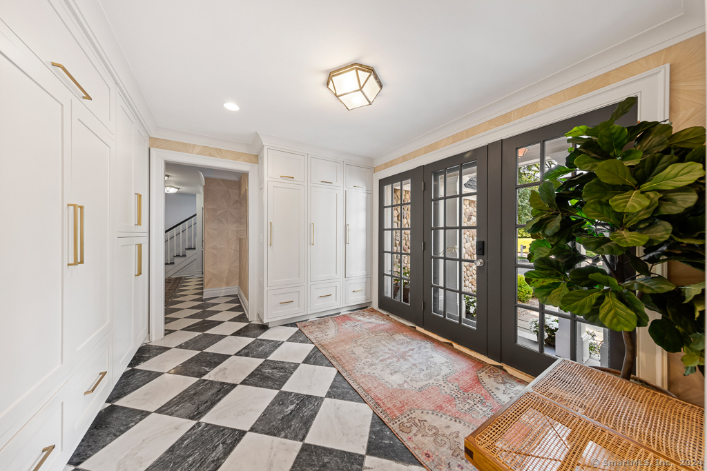 184 South Gate Lane