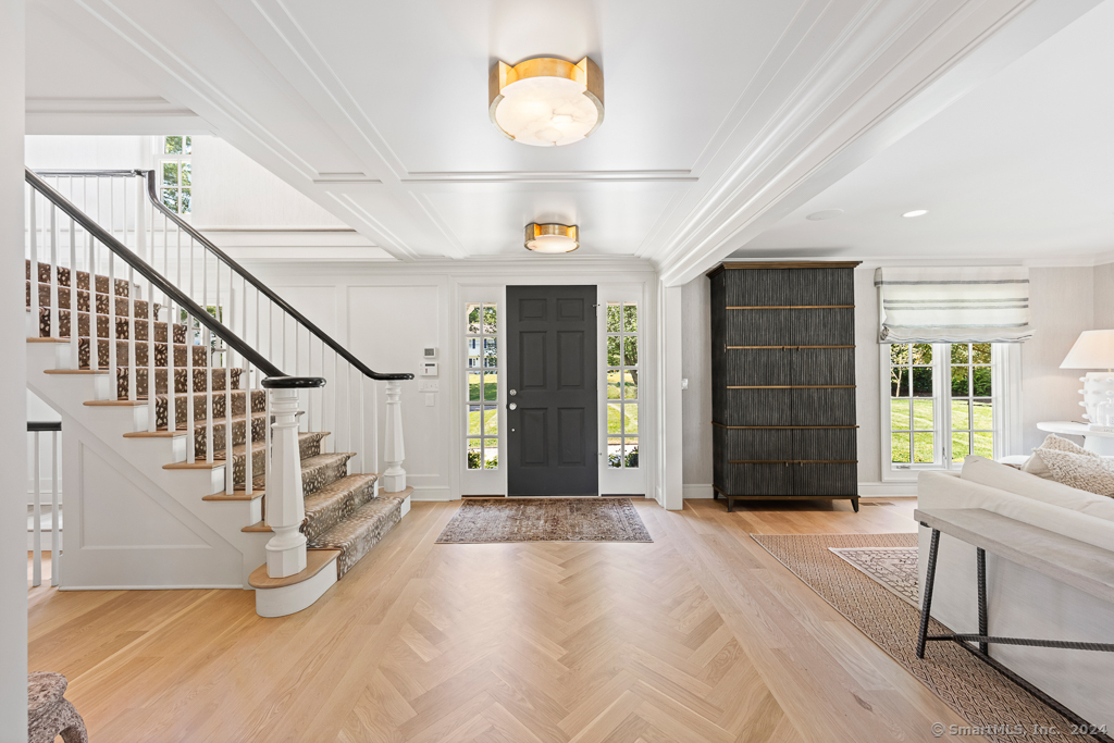 184 South Gate Lane
