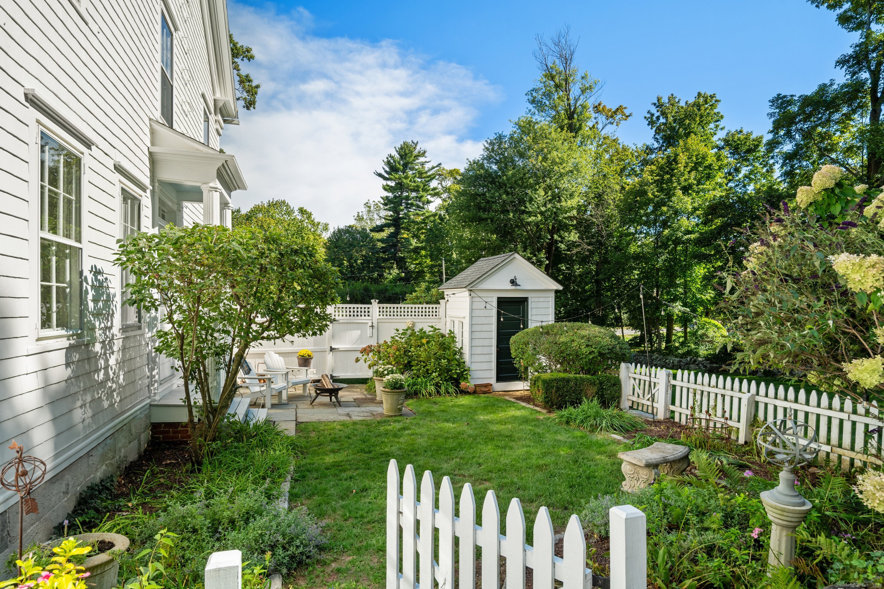 365 Greens Farms Road