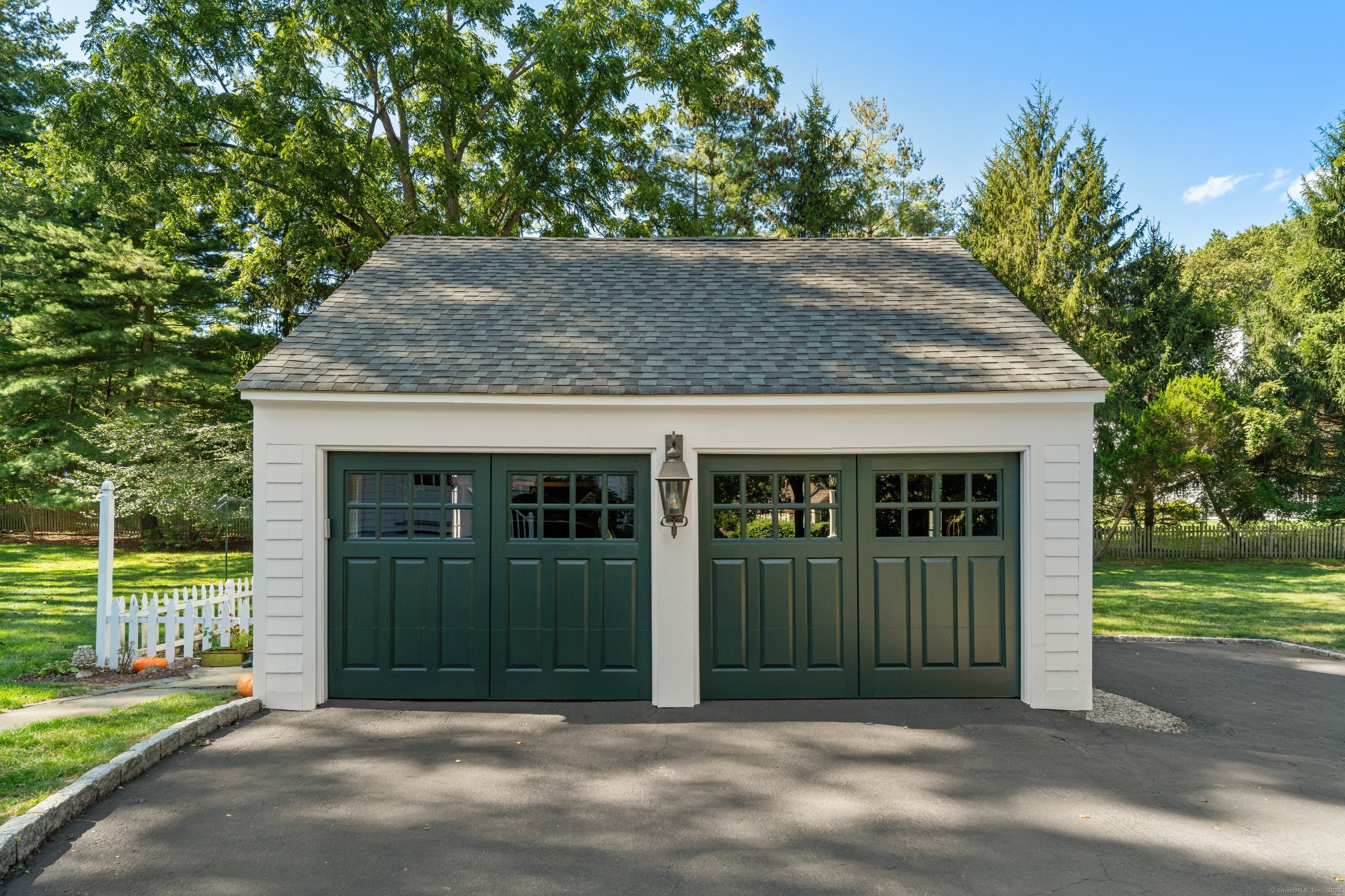 365 Greens Farms Road