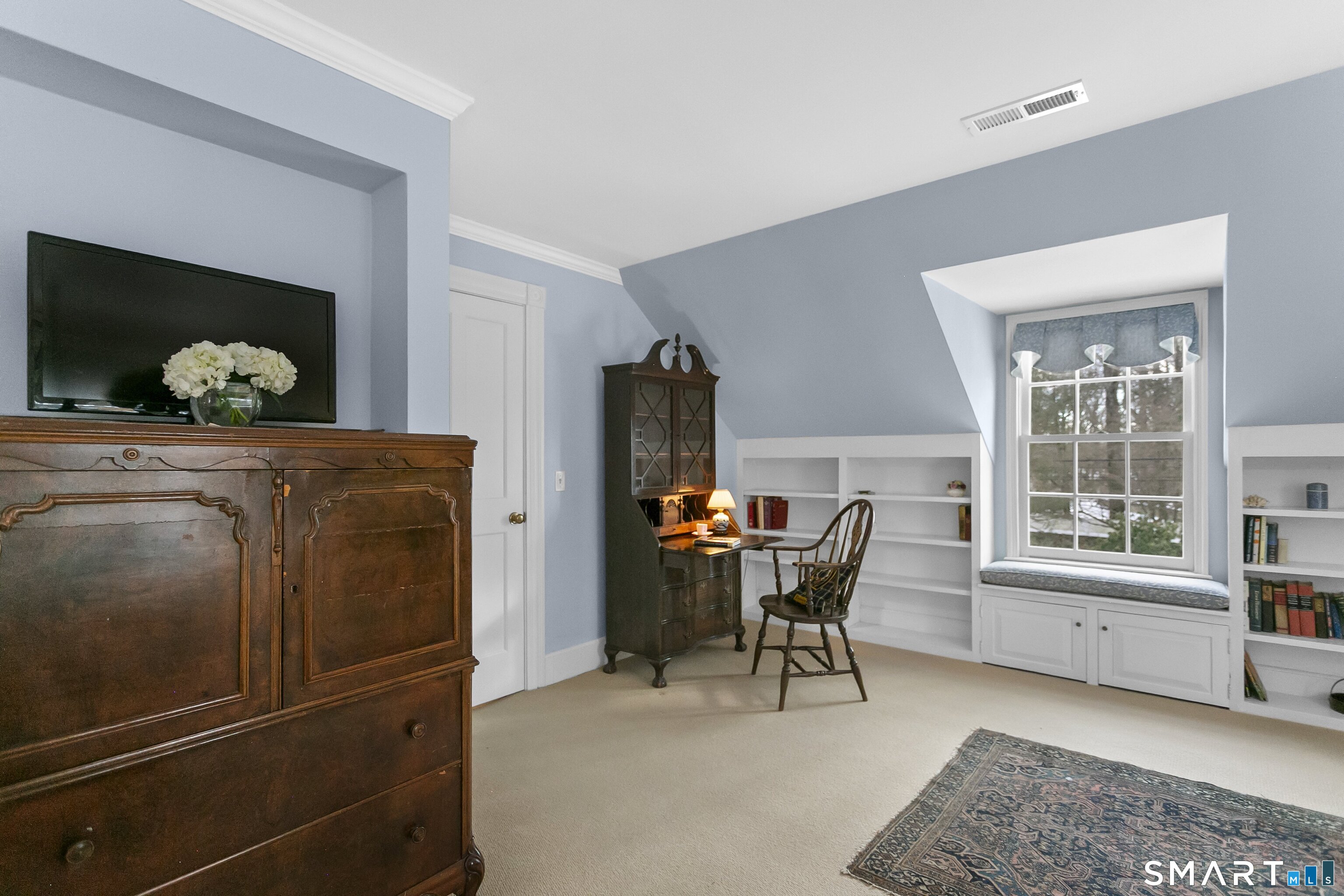 3674 Congress Street