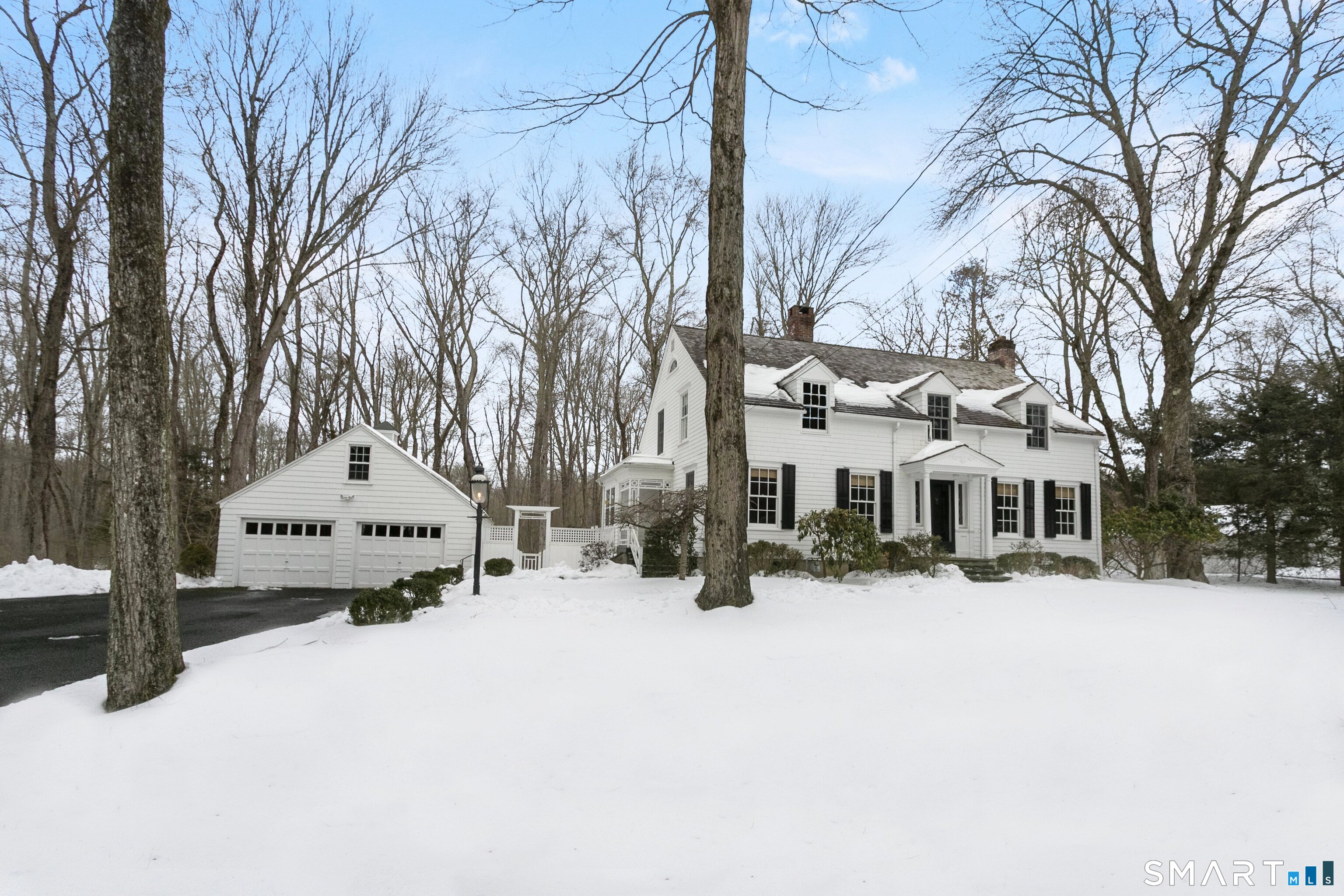 3674 Congress Street