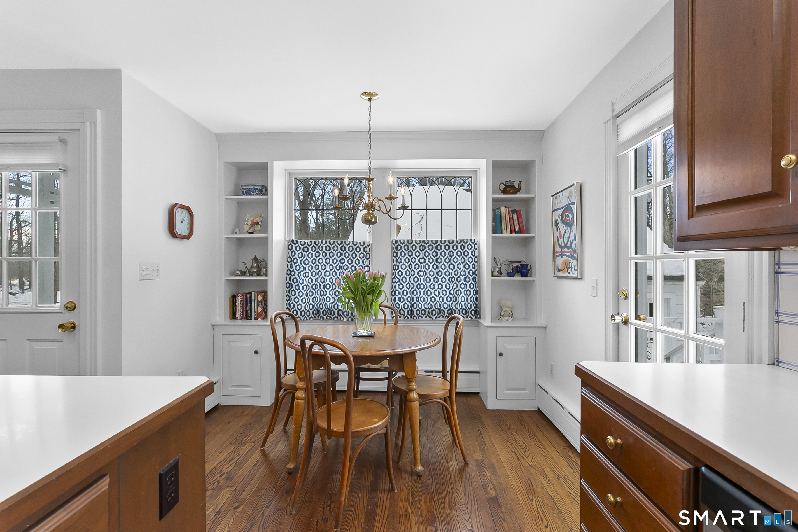 3674 Congress Street