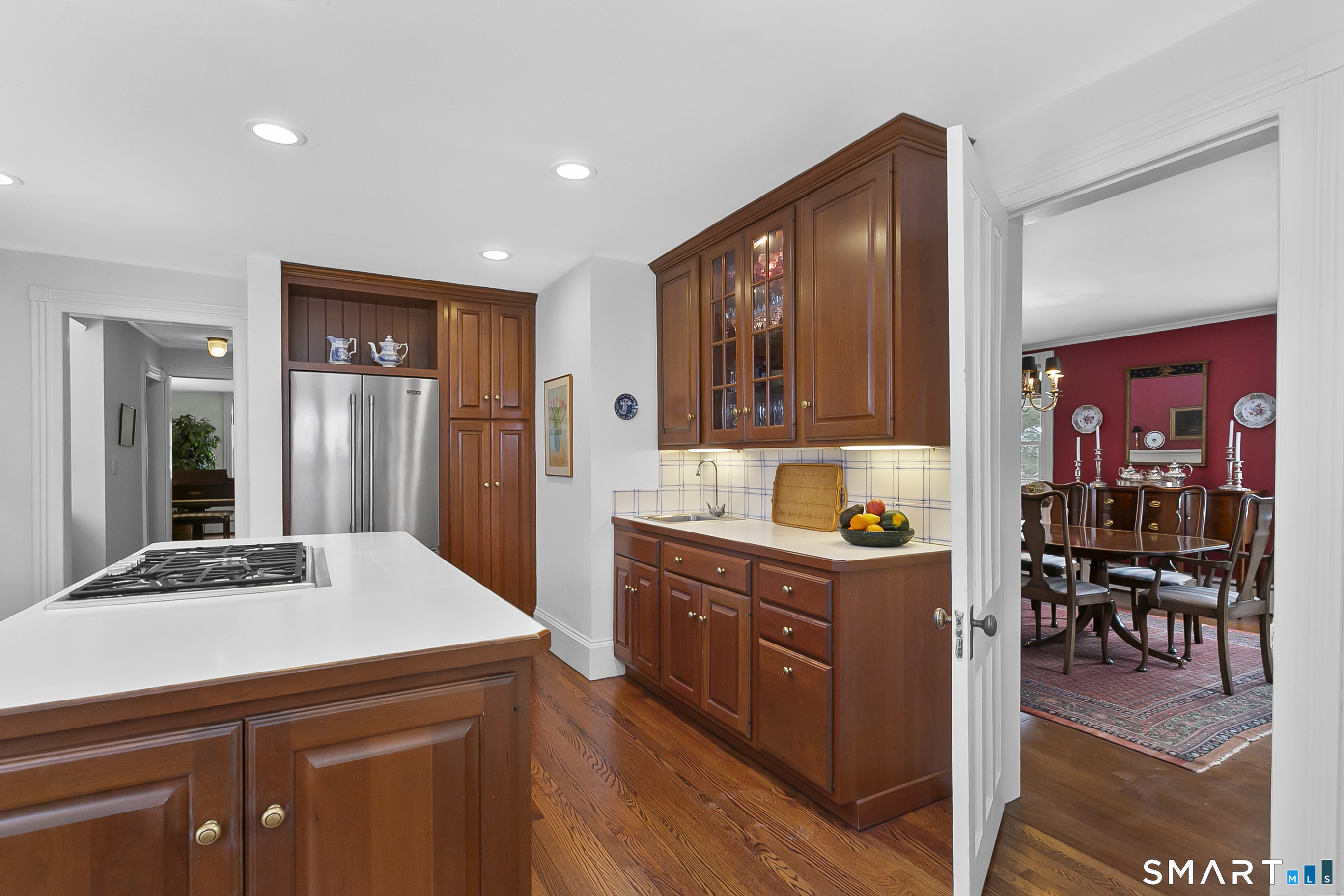 3674 Congress Street