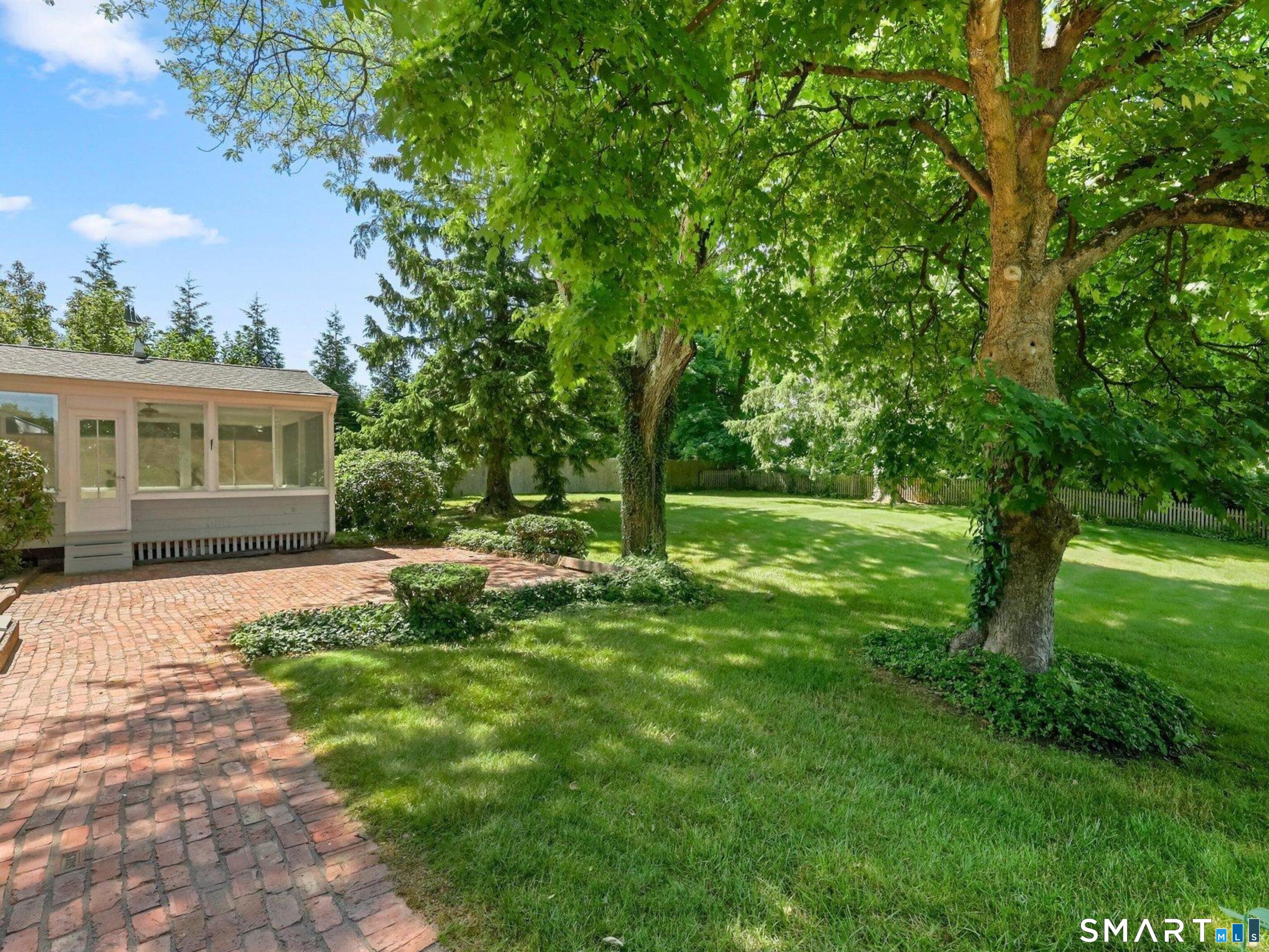 127 South Gate Lane