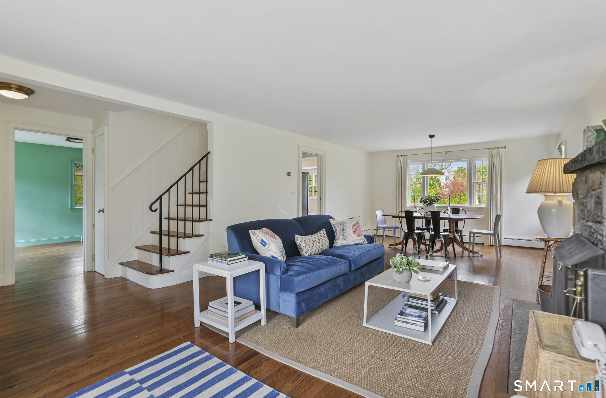39 Kings Highway North