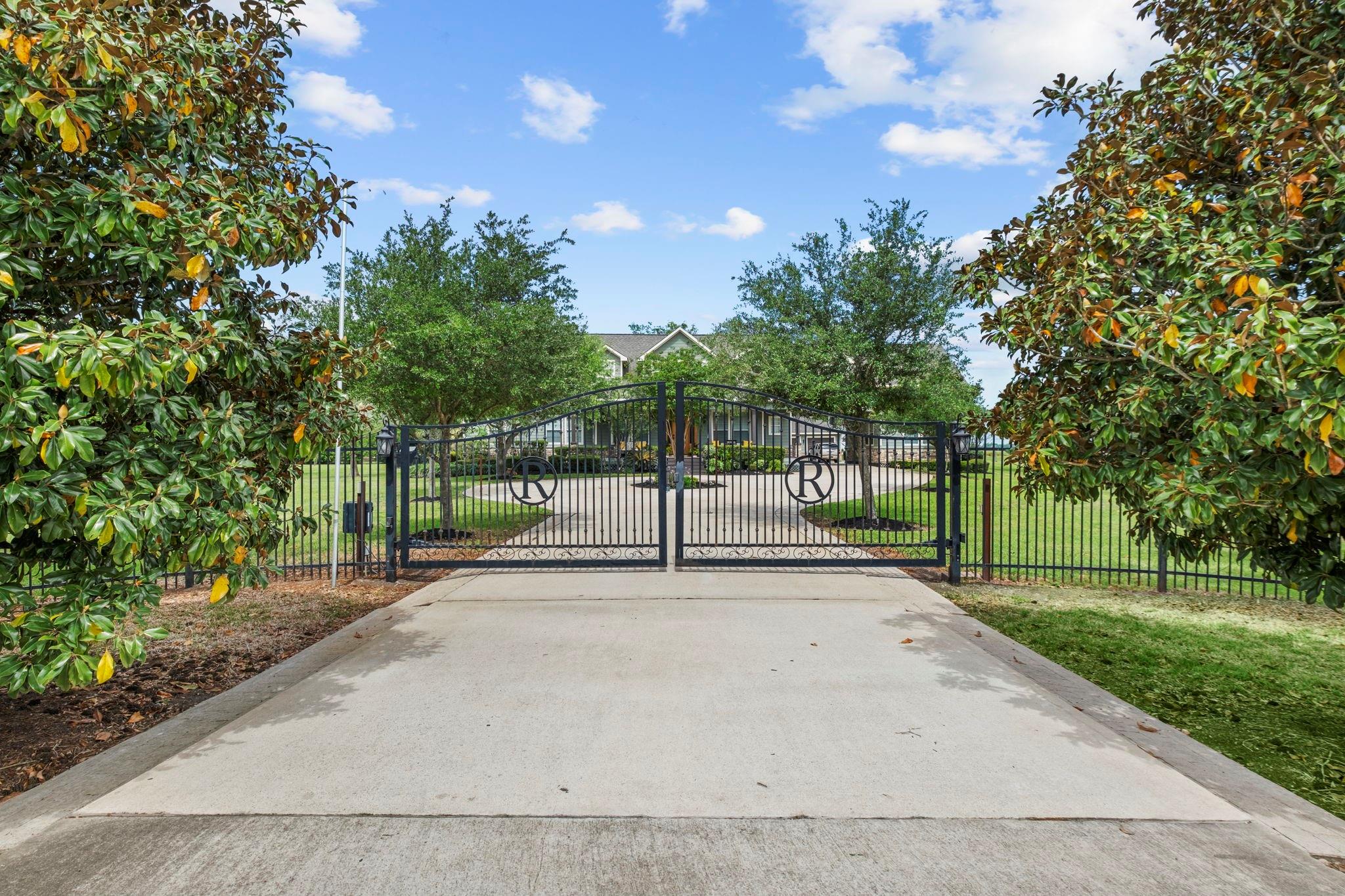 4710 Saddle Drive