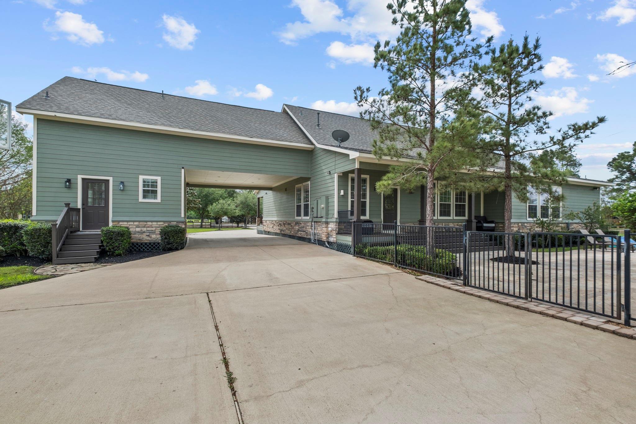 4710 Saddle Drive