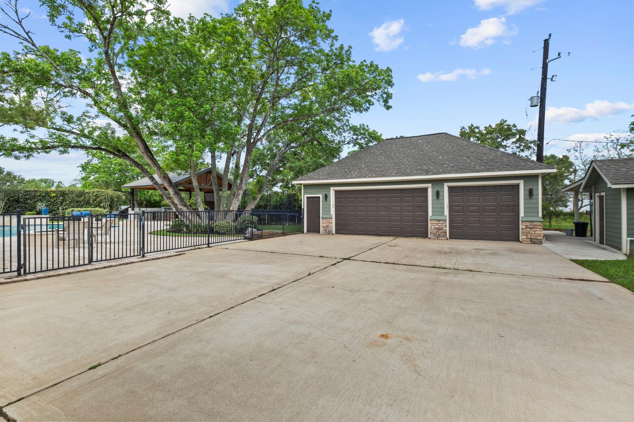 4710 Saddle Drive