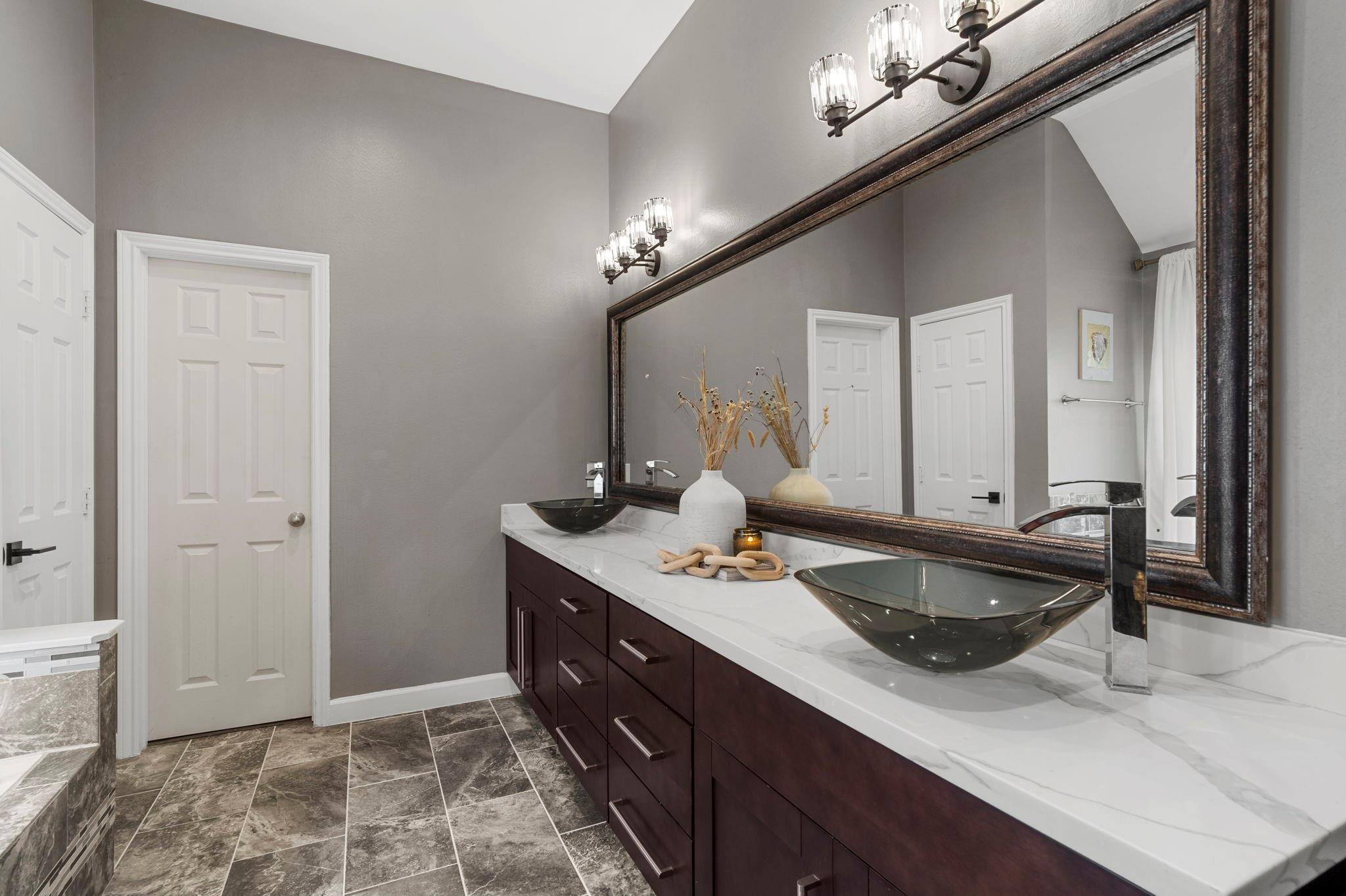 2718 Five Oaks Drive