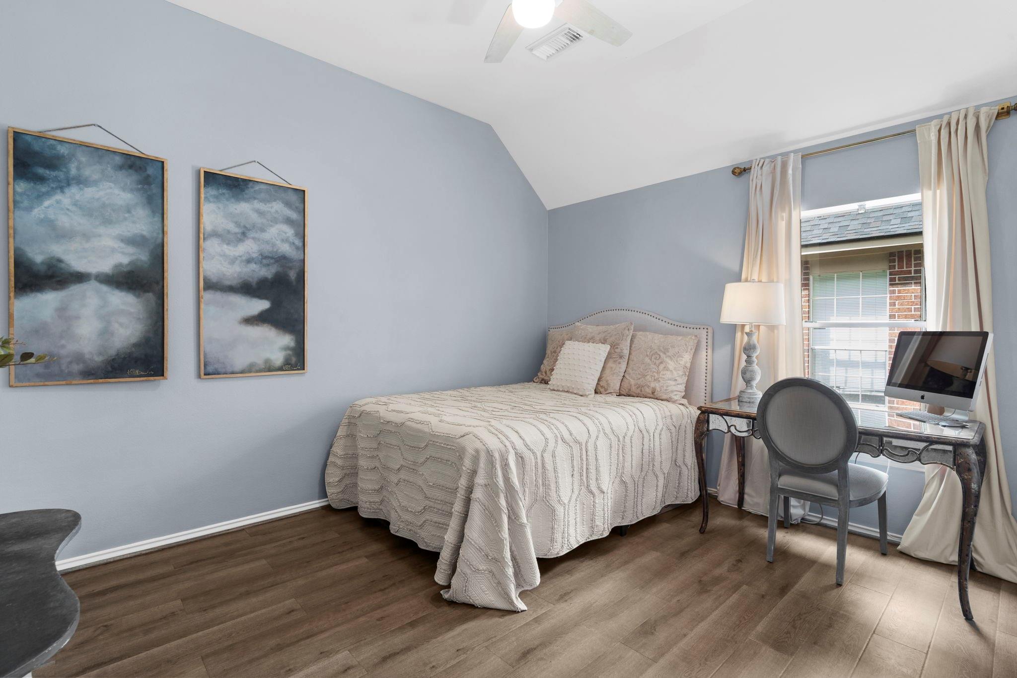 2718 Five Oaks Drive