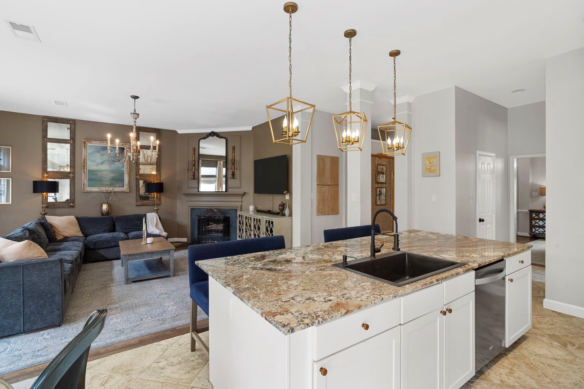 2718 Five Oaks Drive