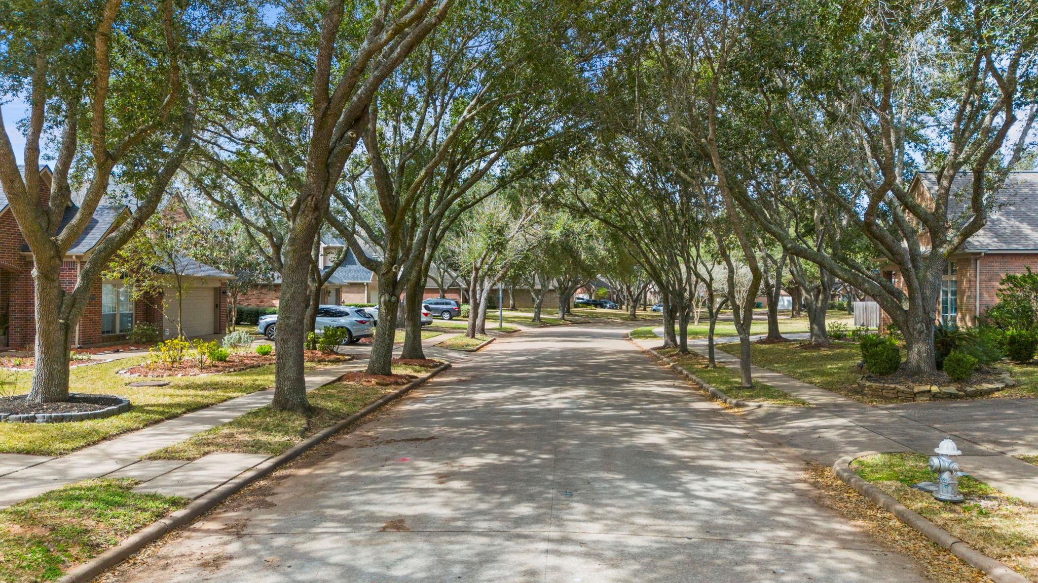 2718 Five Oaks Drive