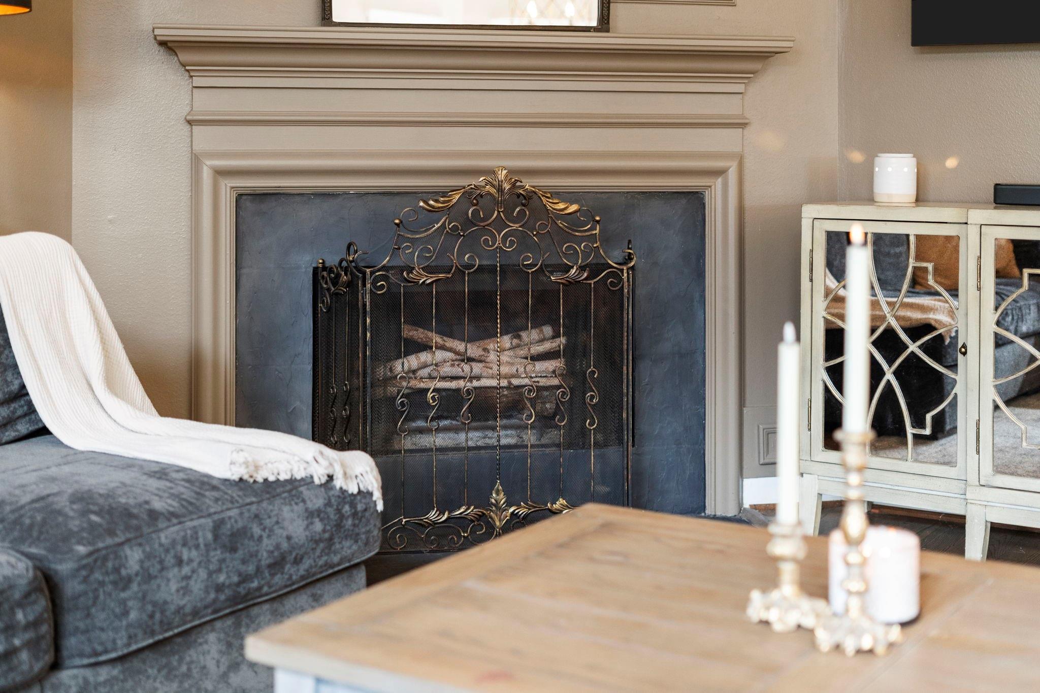 2718 Five Oaks Drive