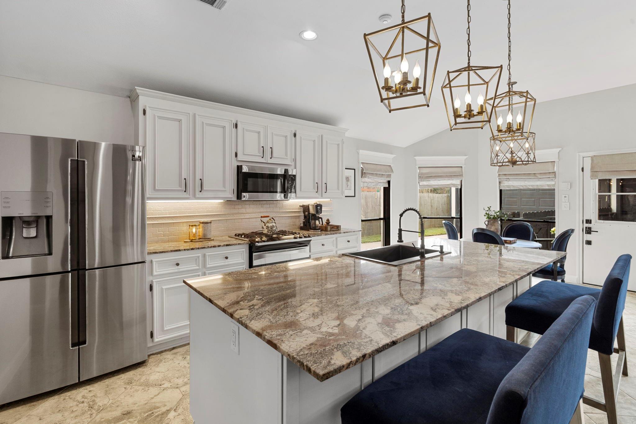 2718 Five Oaks Drive