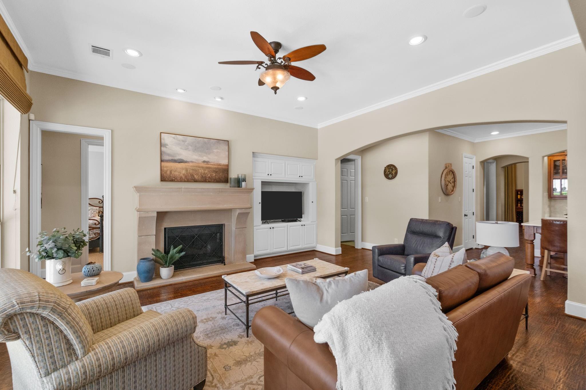 30 Waters Lake Boulevard