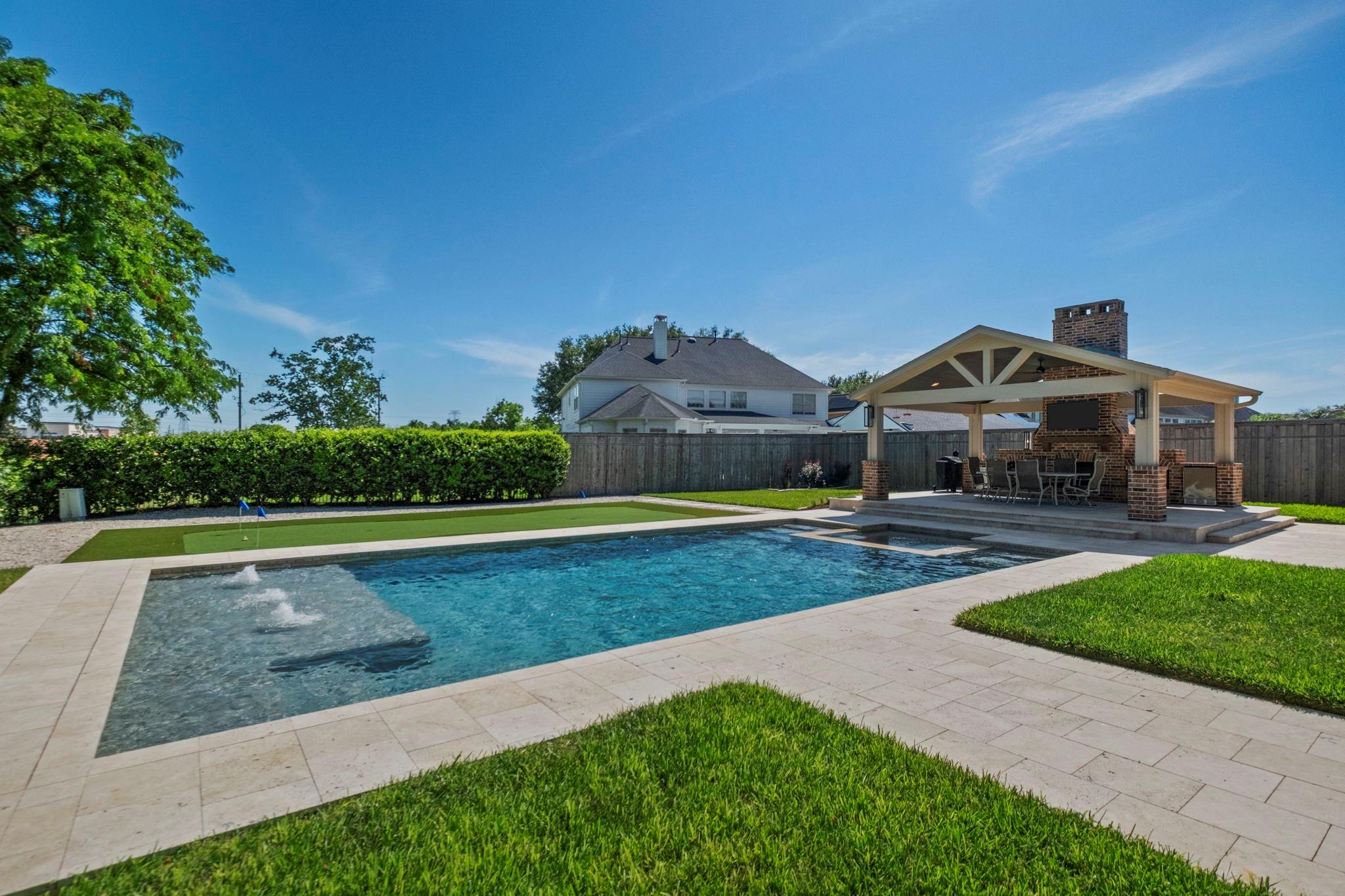 30 Waters Lake Boulevard