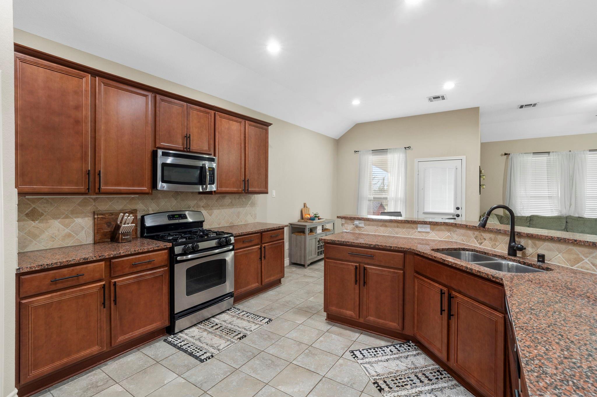 4926 Magnolia Bend Drive