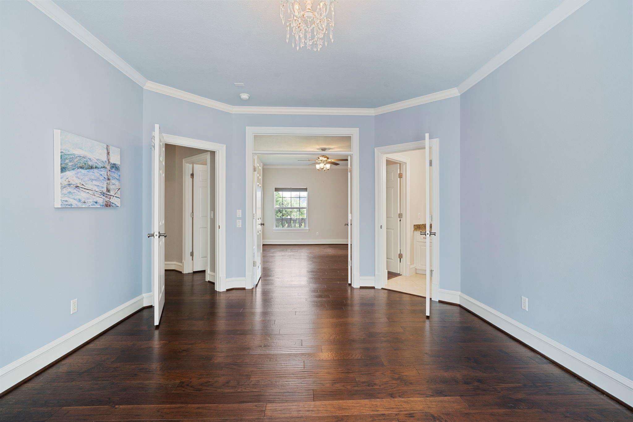 26 Commanders Point