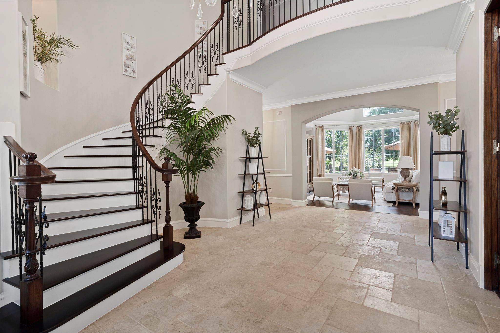26 Commanders Point