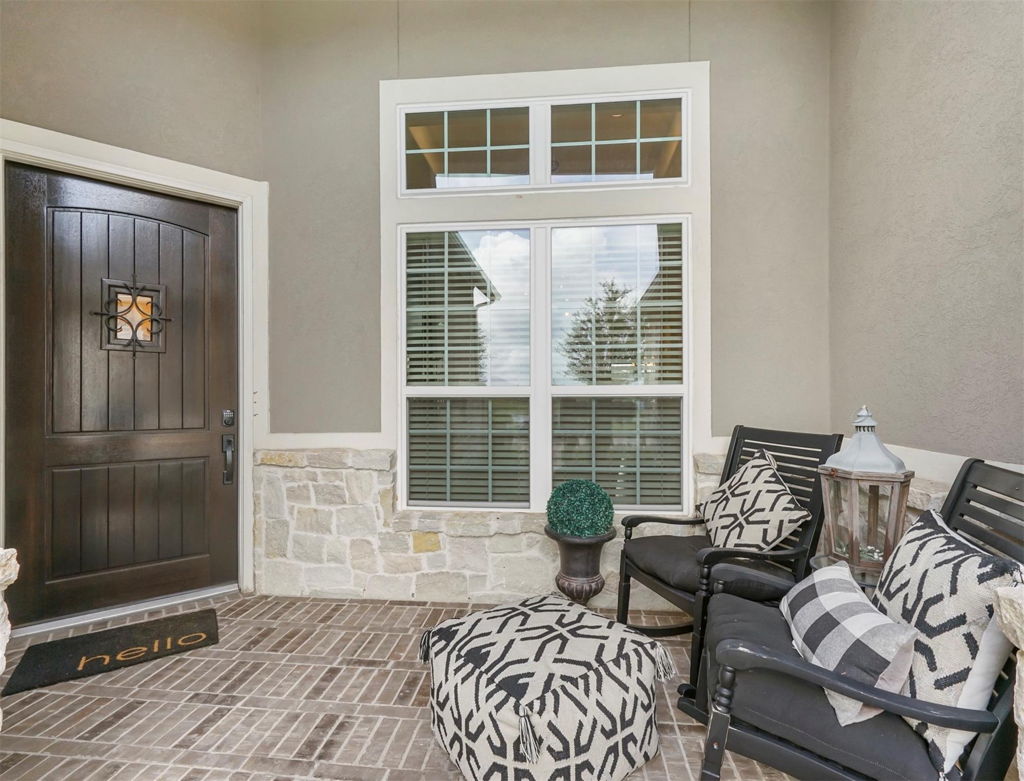 27 Crown Trail