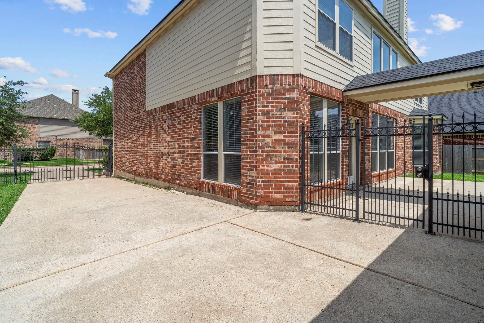 12516 Boulder Creek Drive