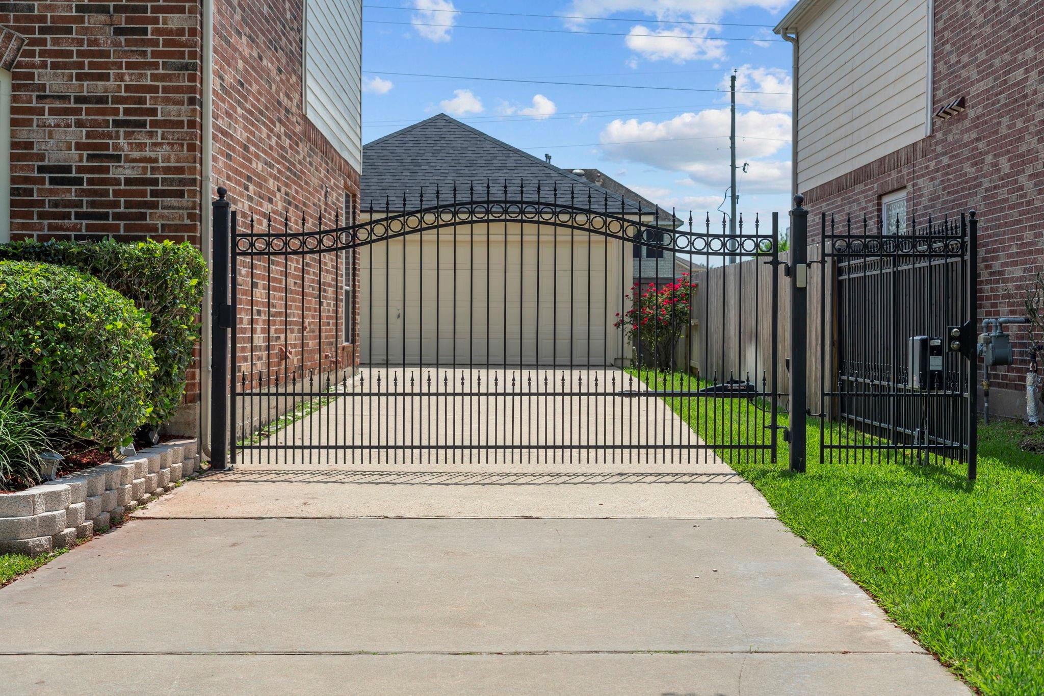 12516 Boulder Creek Drive