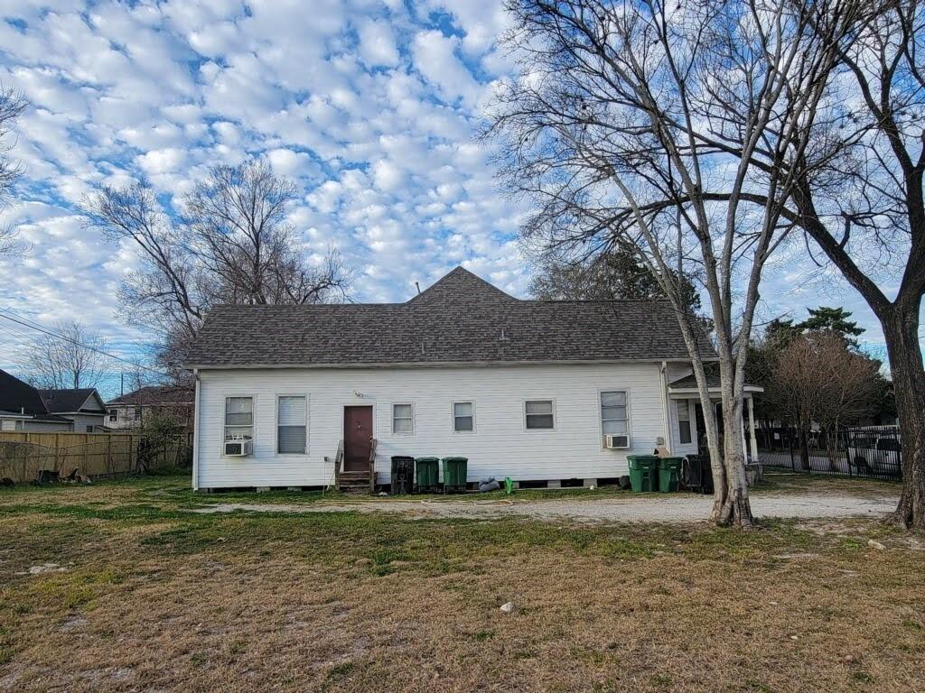 1905 Chapman Street