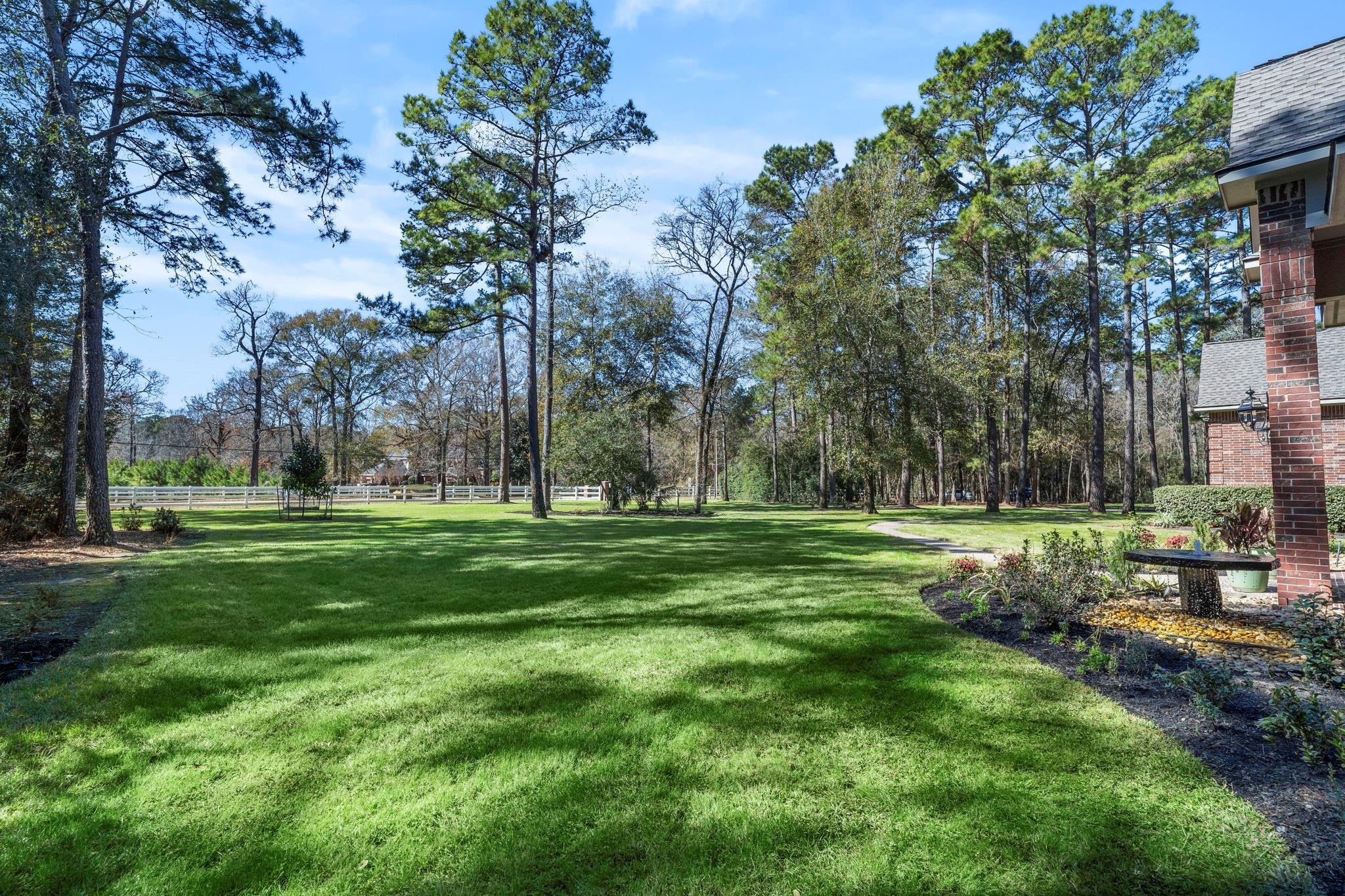 11302 Lake Forest Drive