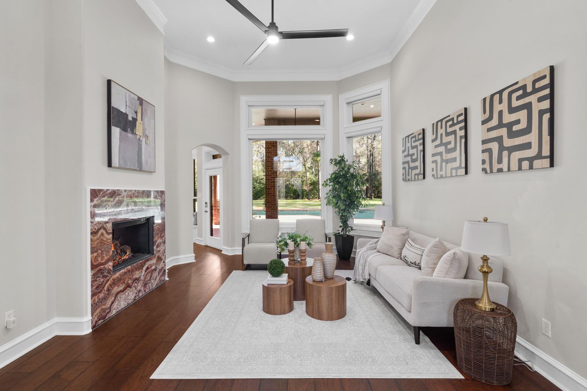 11302 Lake Forest Drive