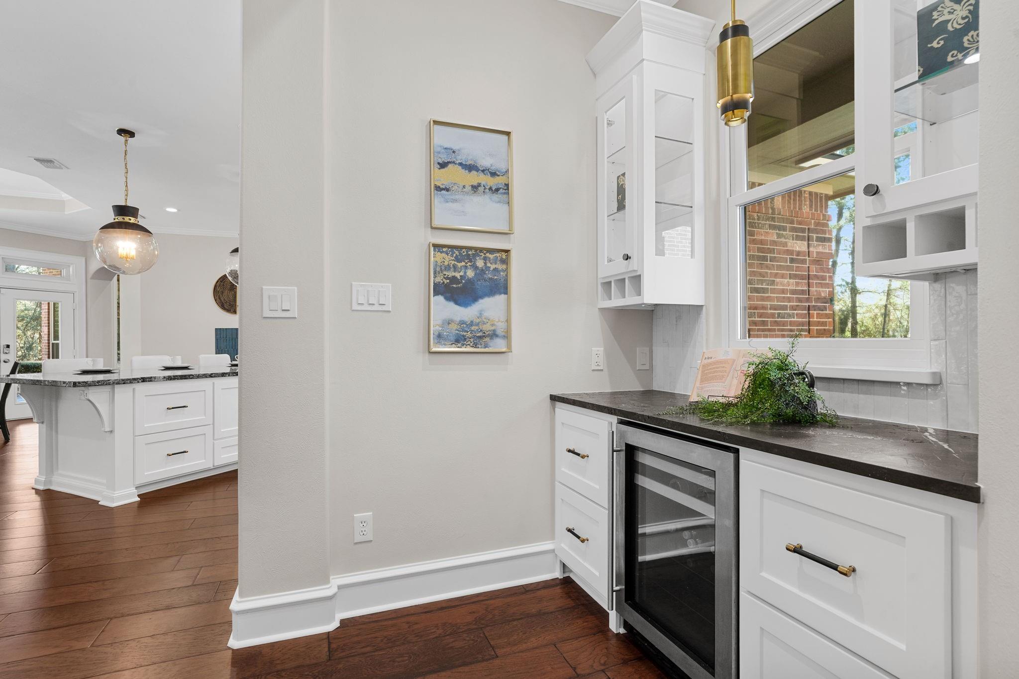 11302 Lake Forest Drive