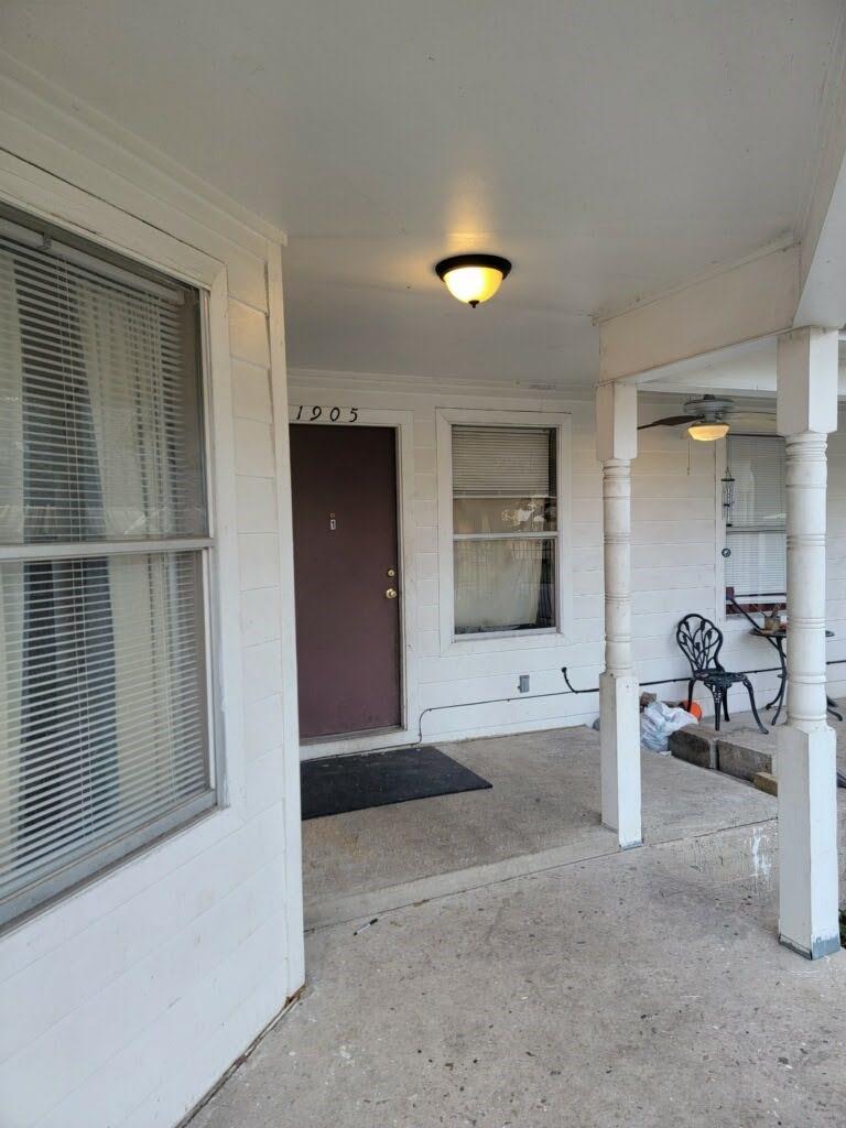 1905 Chapman Street