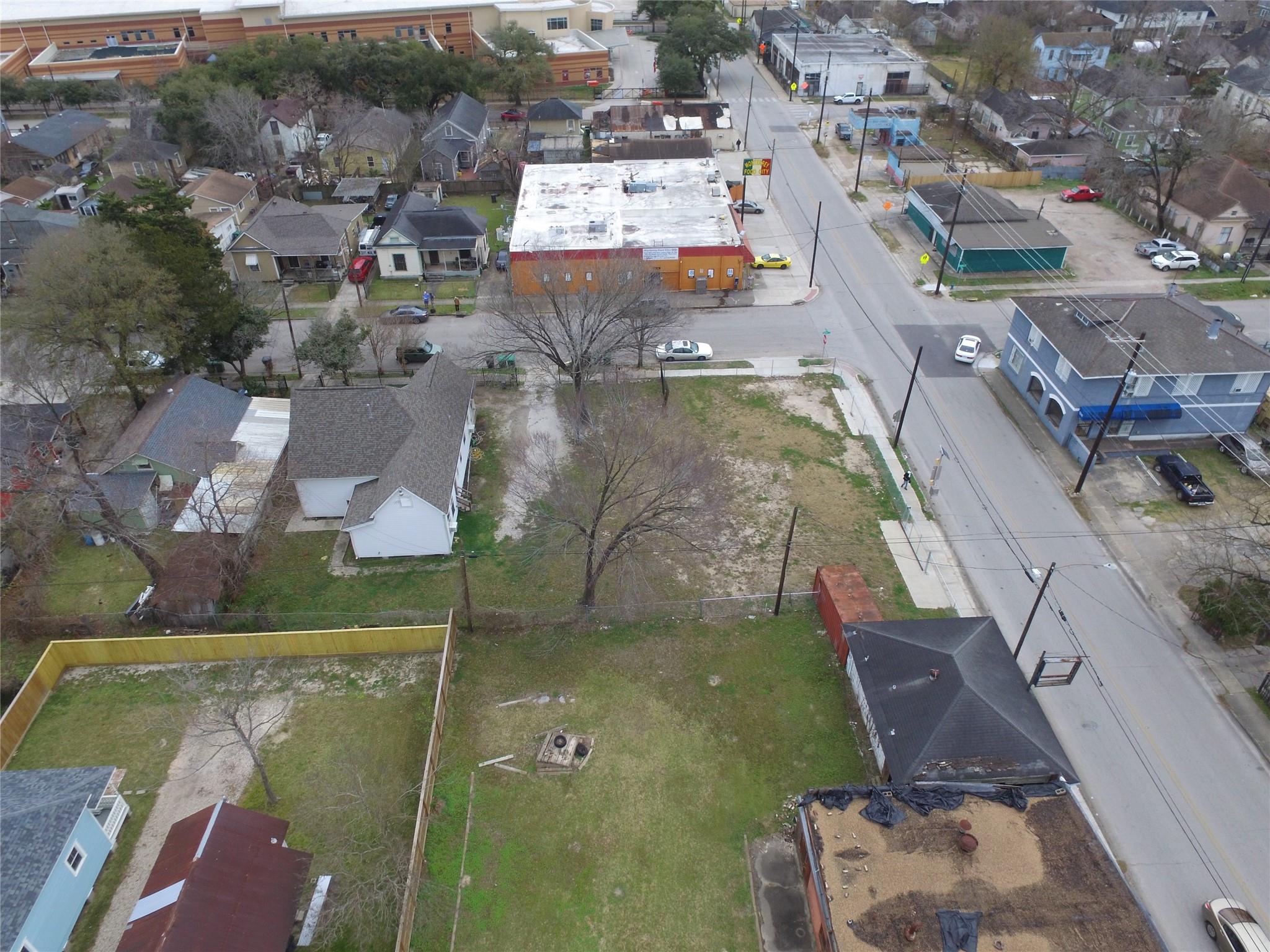 1903 Chapman Street