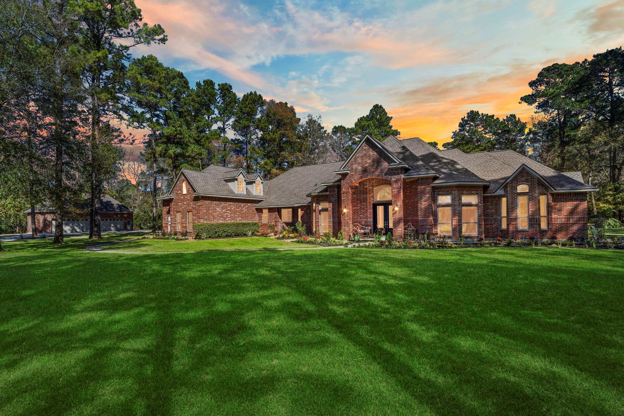 11302 Lake Forest Drive