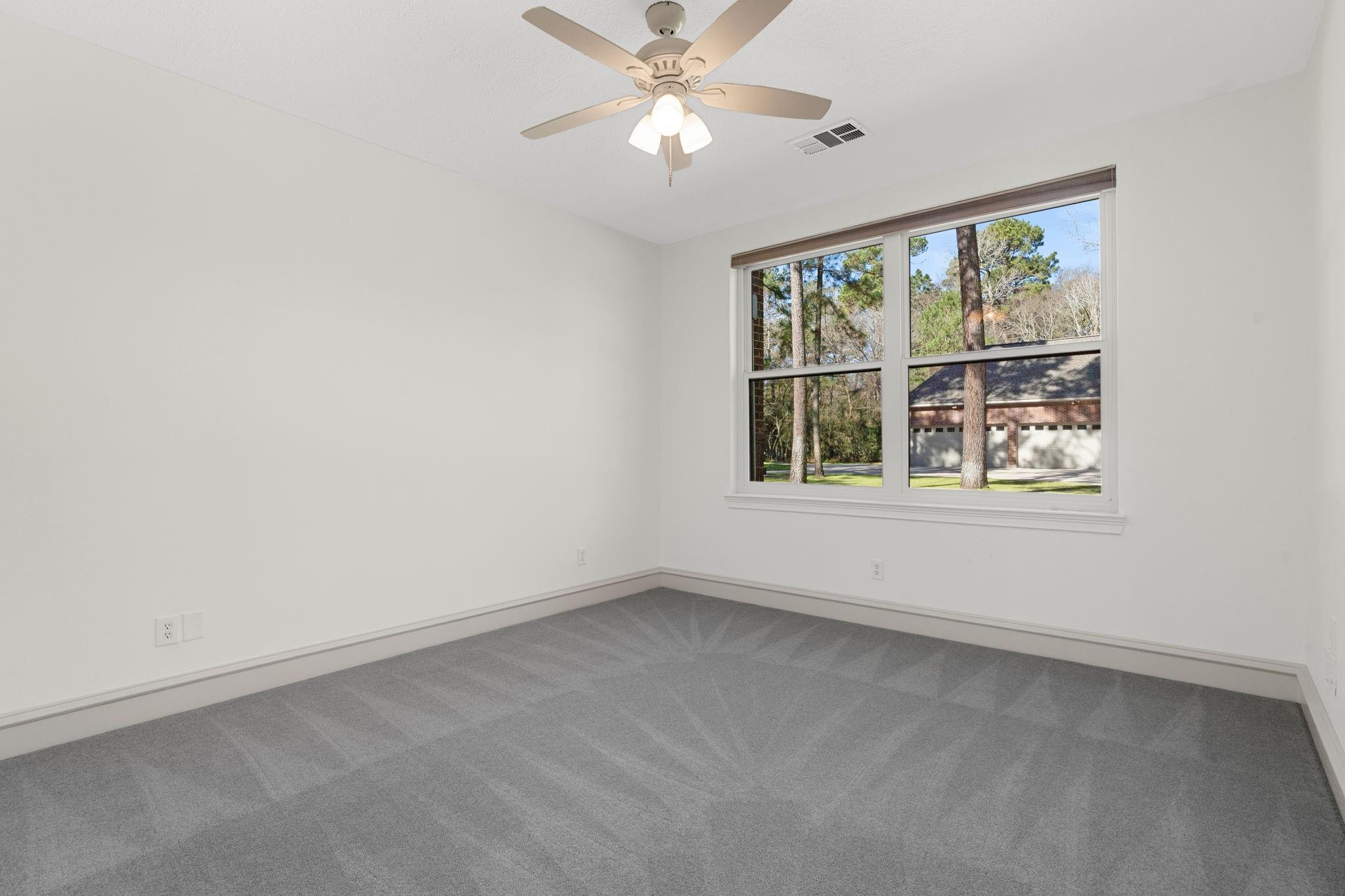 11302 Lake Forest Drive